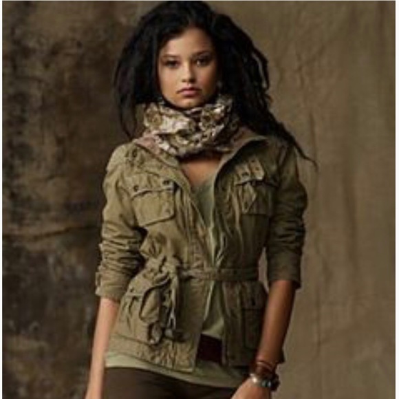 Army Green Safari Jacket Front Pockets 